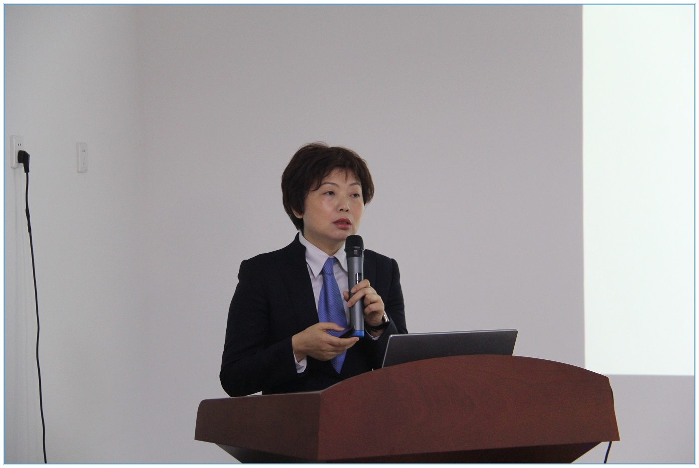 1612576168773777.jpg 1612576168773777.jpg